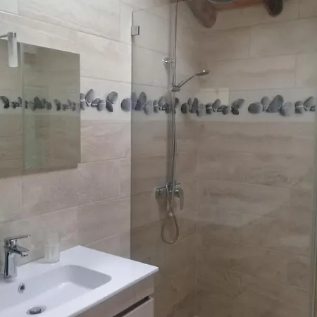 Agua Azul Poolside Rest A Luxurious Rural Woodland Idyll * Cabecadas