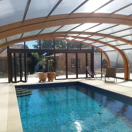 Agua Azul Poolside Rest A Luxurious Rural Woodland Idyll דירה