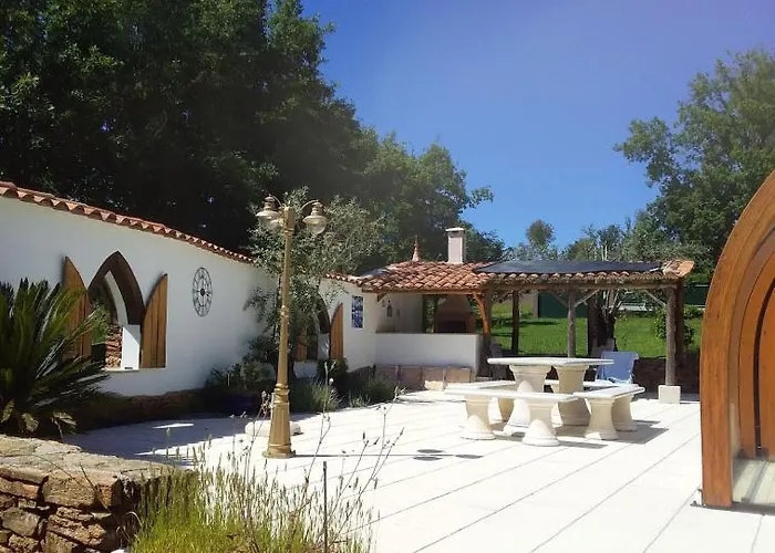 Agua Azul Poolside Rest A Luxurious Rural Woodland Idyll * Cabecadas