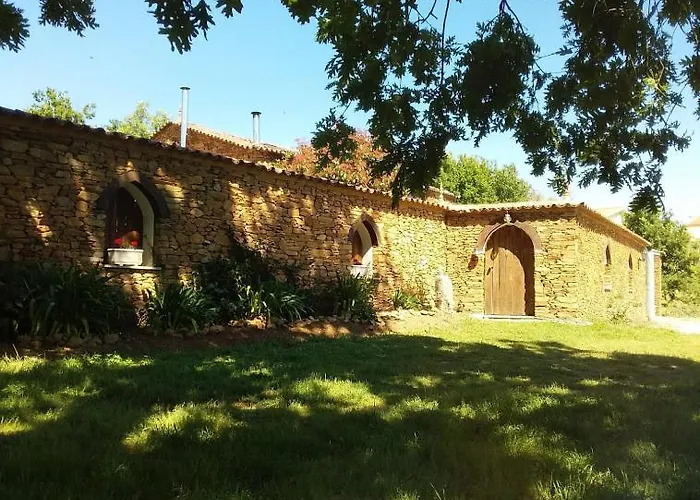 Agua Azul Poolside Rest A Luxurious Rural Woodland Idyll * Cabecadas